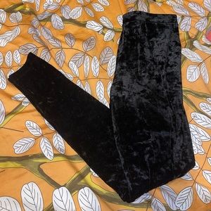 Forever 21 Black suede leggings Size M